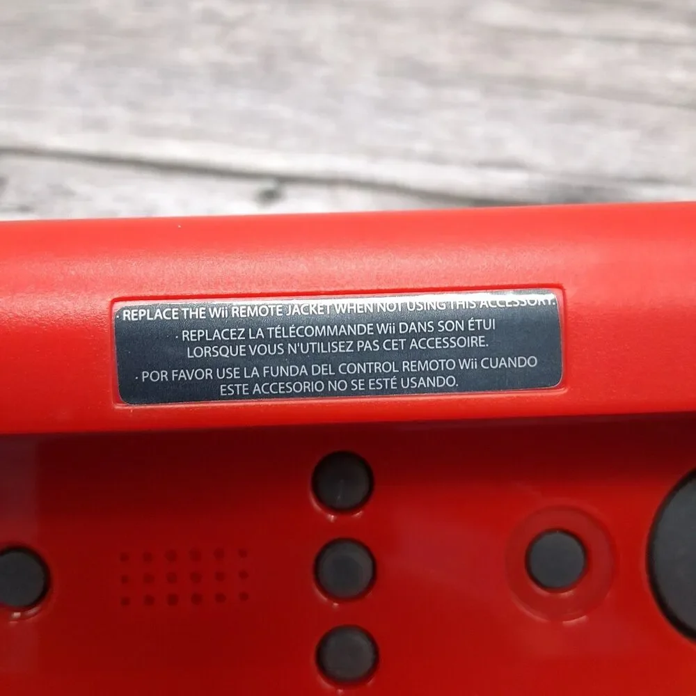 BOSS Big Oversized Super Shell For Nintendo Wii Remote Controllers Red